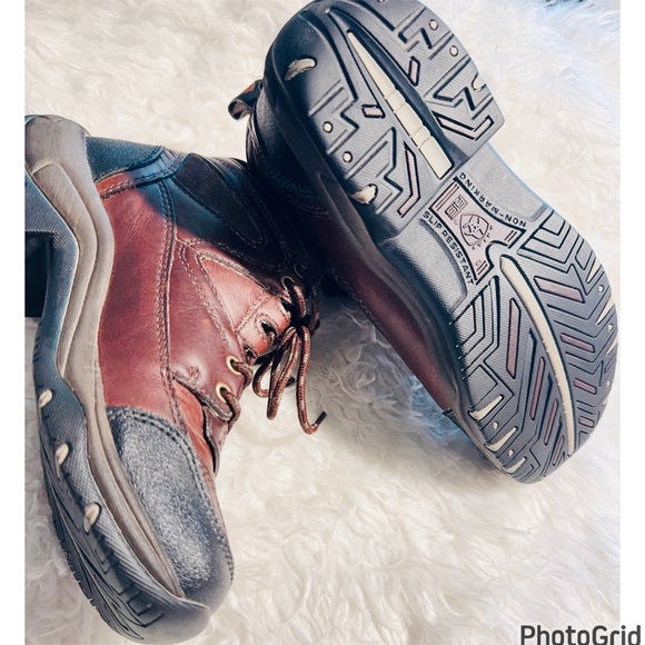 Ariat Hiking Boots - Picture 4 of 9